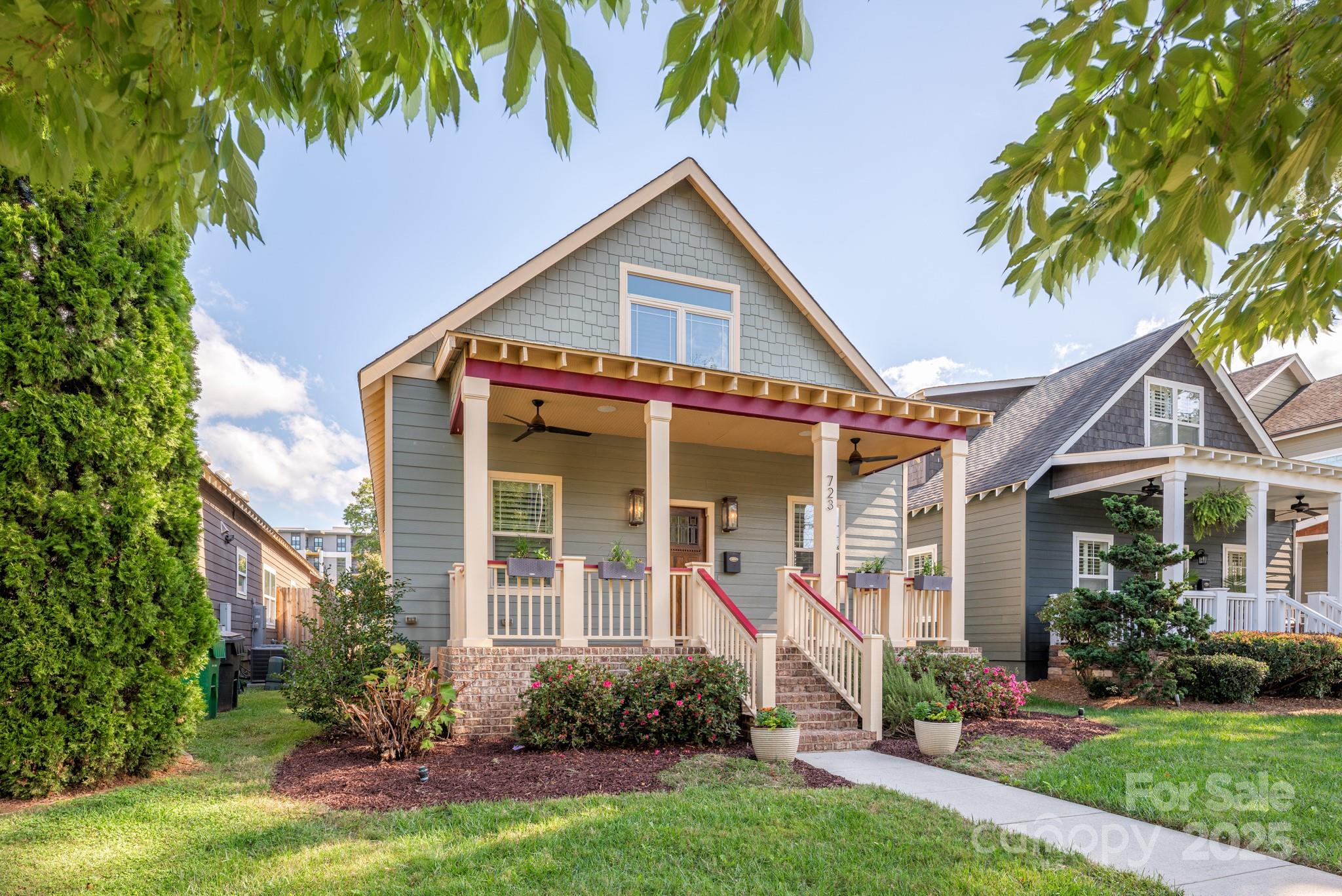 723 E 35th Street