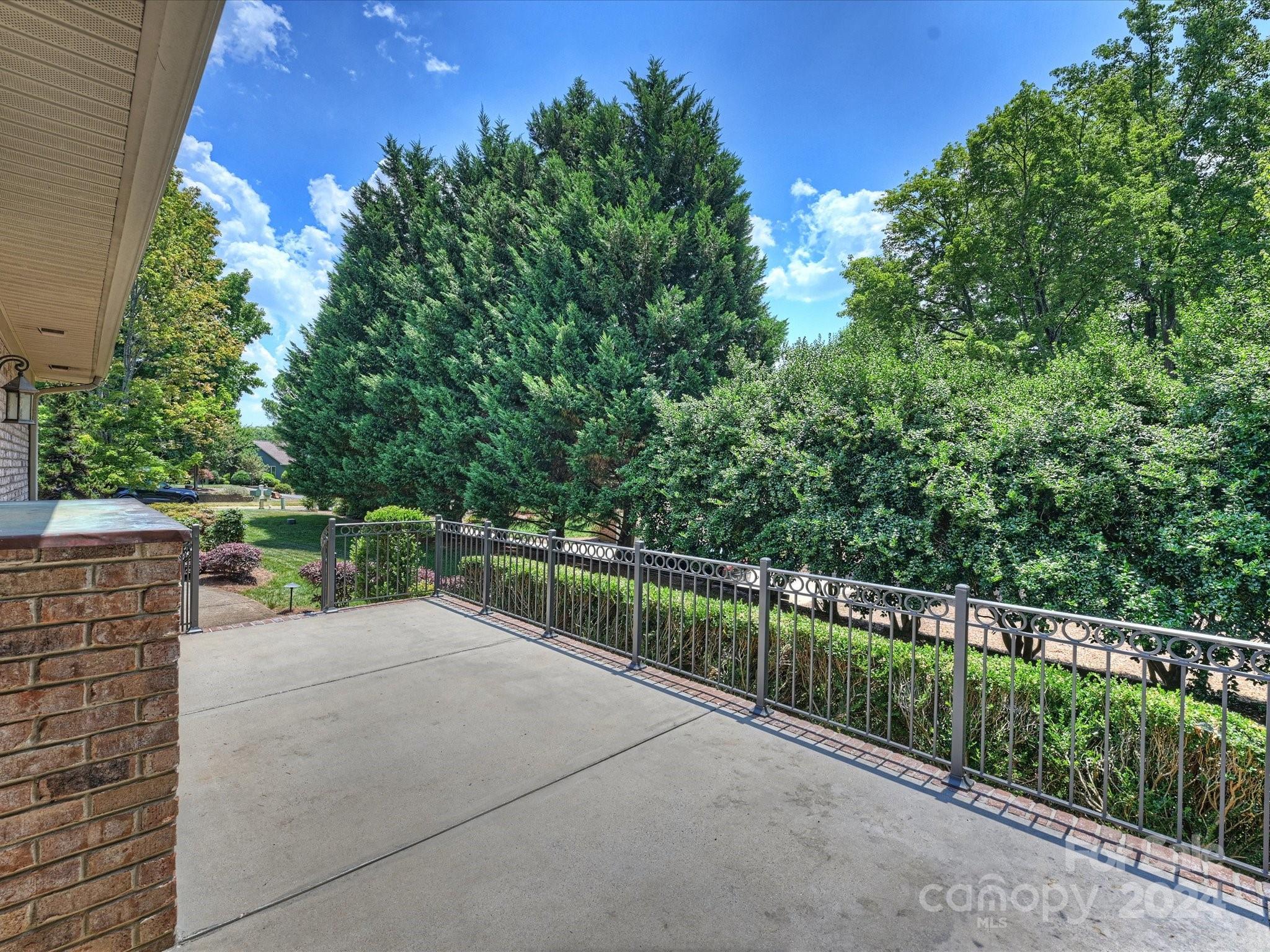 River Hills - Residential