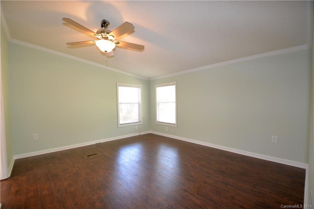 Dawson Downs - Residential