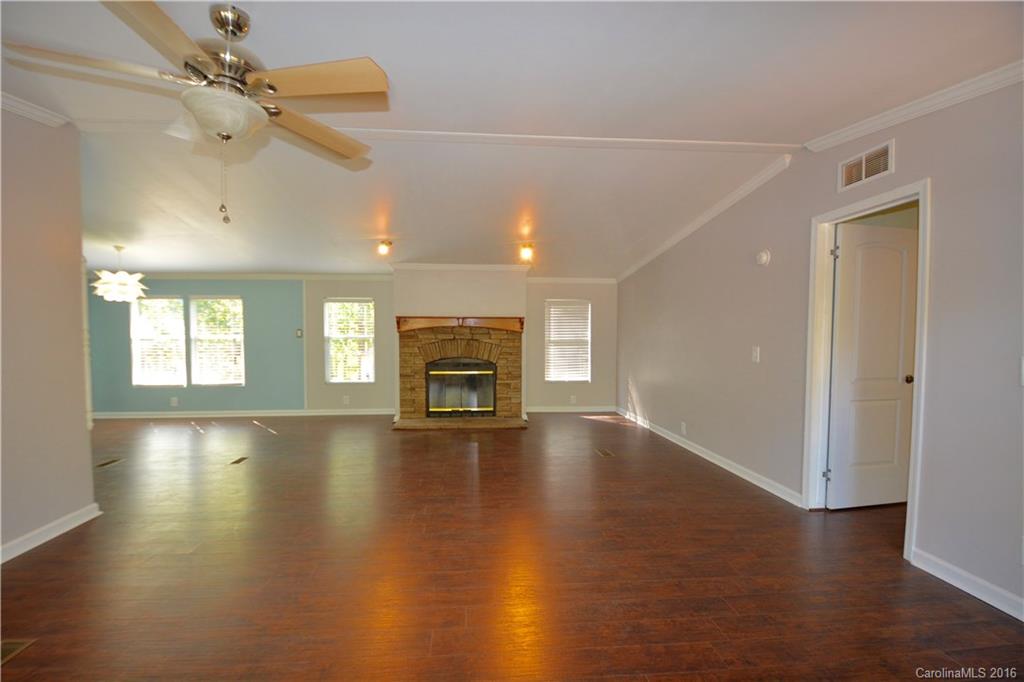 Dawson Downs - Residential