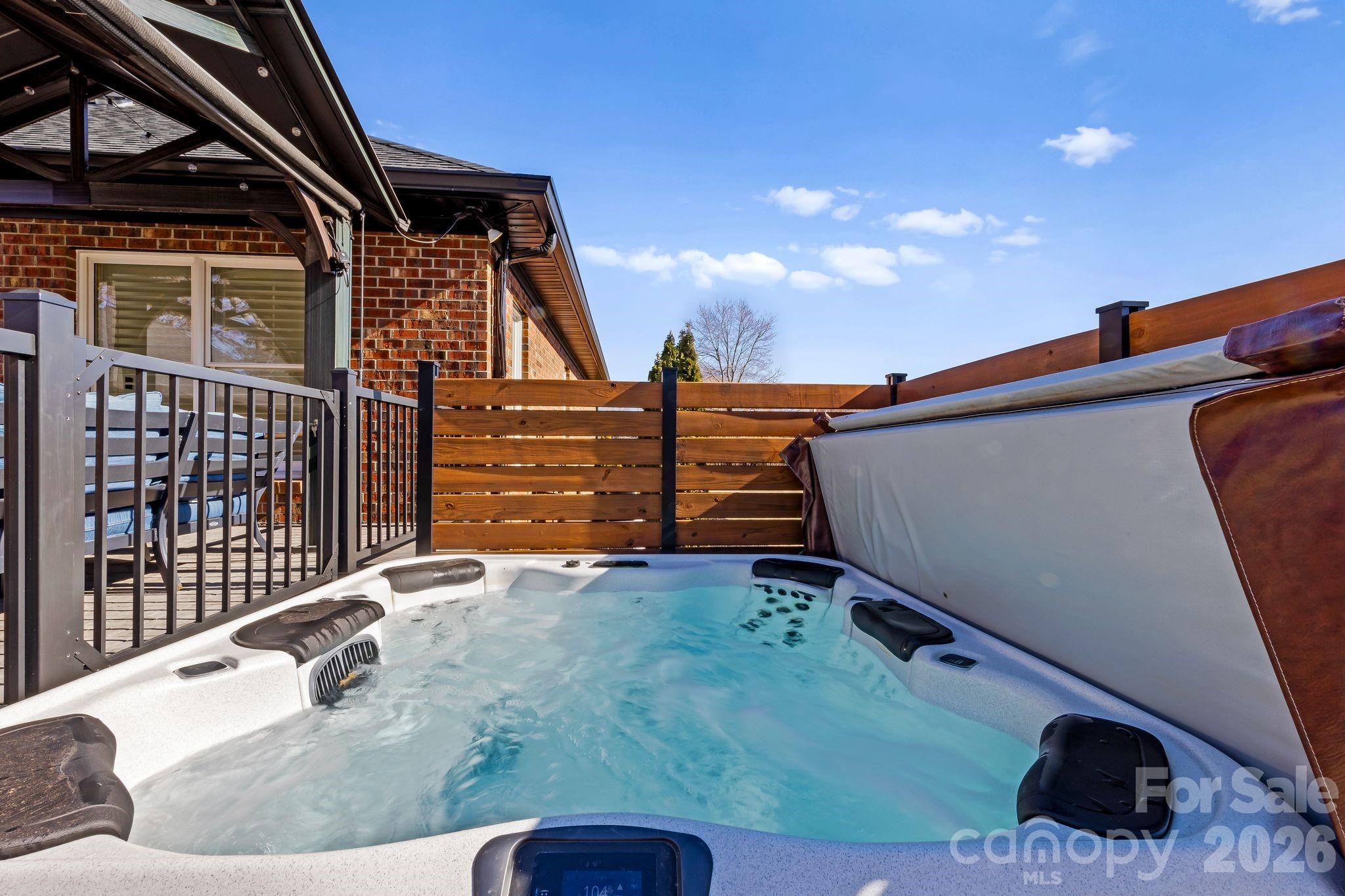 Carolando - Residential