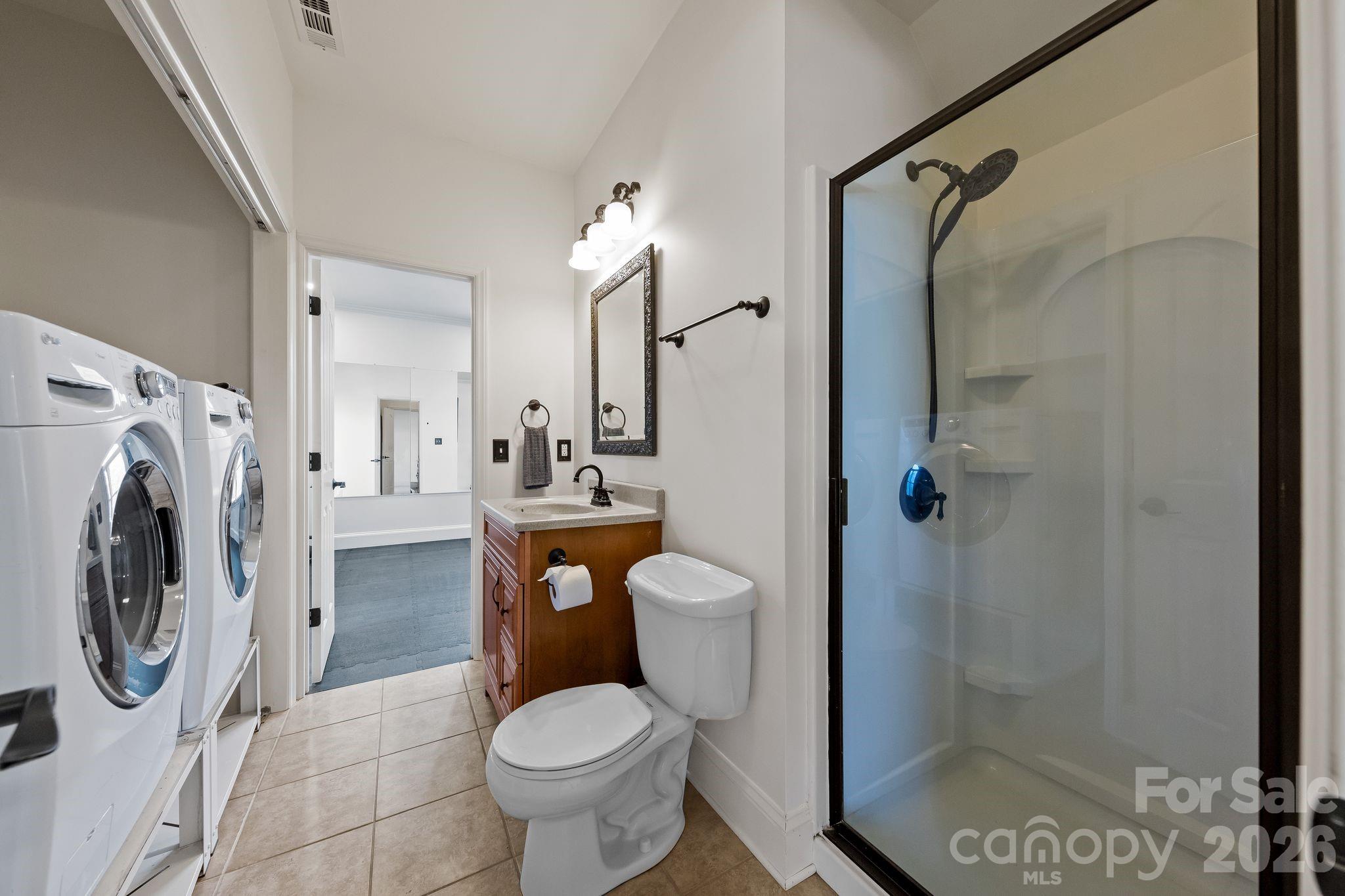 Carolando - Residential