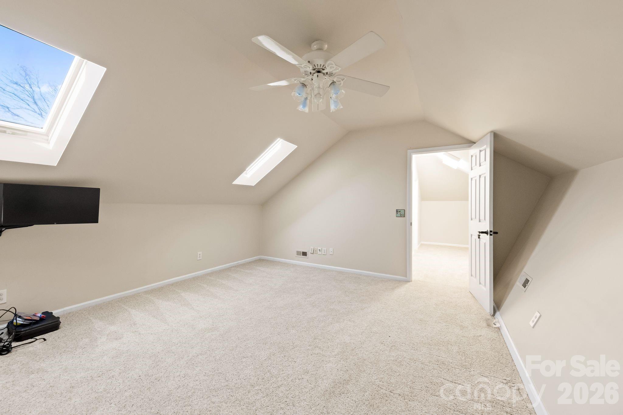 Carolando - Residential