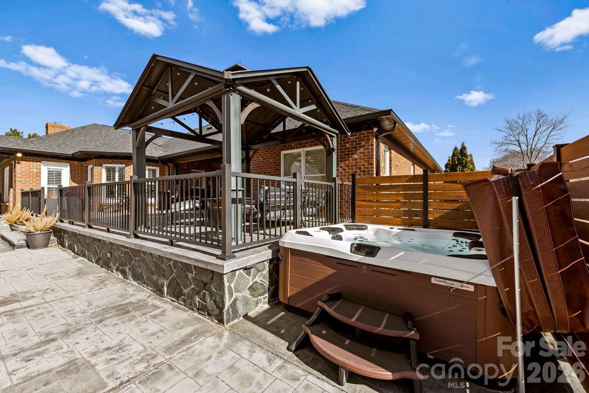 Carolando - Residential