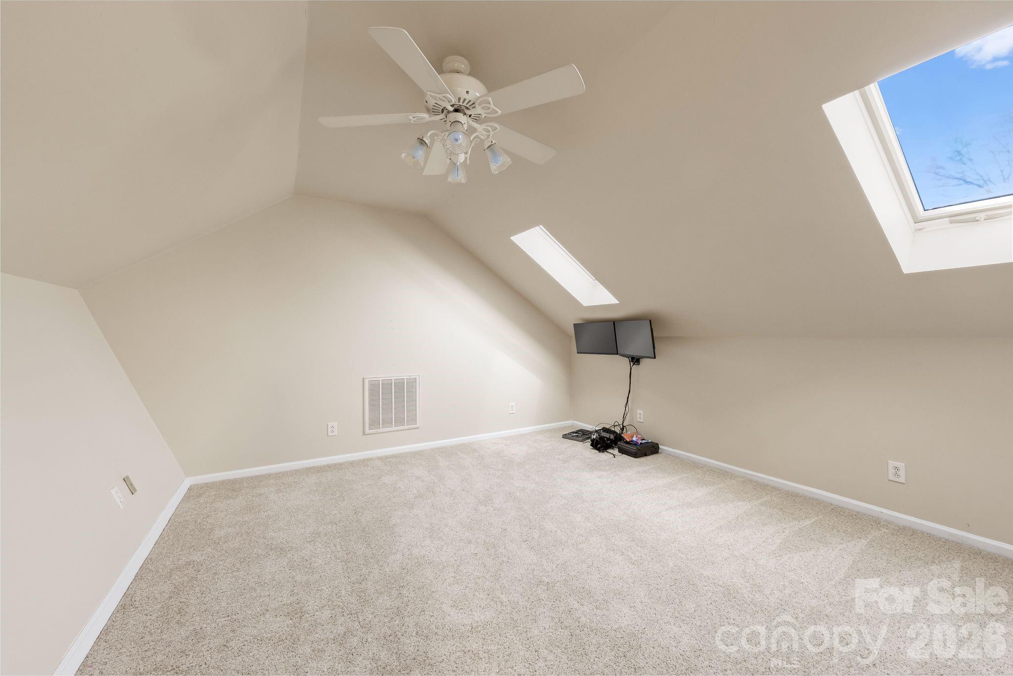 Carolando - Residential