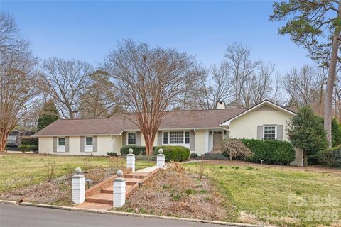 Photo of 946 Scotch Drive, Gastonia, NC 28054 (MLS # 4349034)