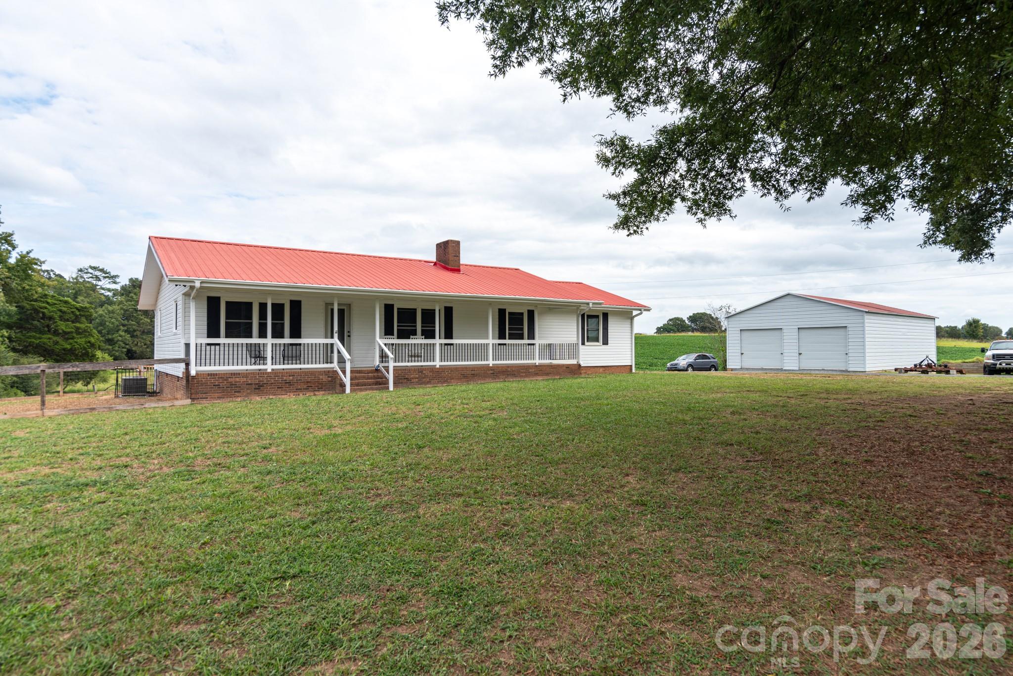 4505 E Highway 218 Highway