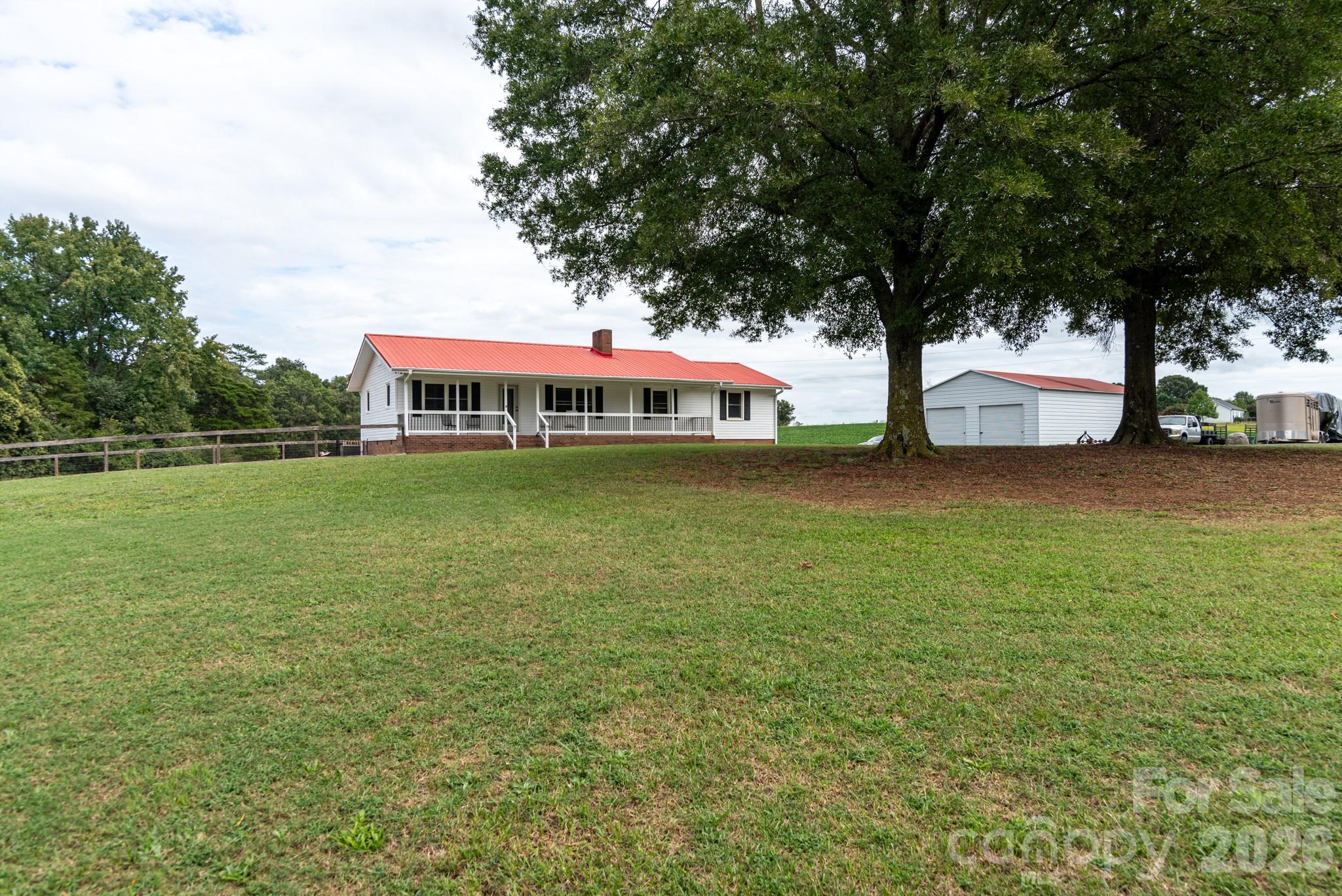 4505 E Highway 218 Highway
