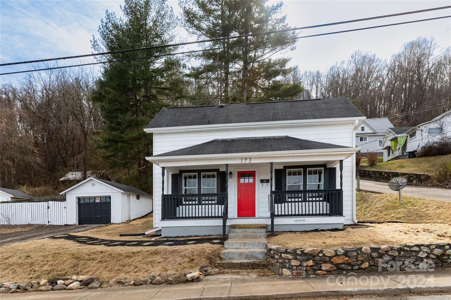 Charming home in the City of Canton. Walking distance with sidewalks to downtown and popular attractions like river tubing, BearWaters Brewing Company and more. Tastefully updated with modern amenities, while still maintaining the earlier style. The main floor includes a living room, dining area, master on main, updated kitchen with granite counters and bathroom, and a separate laundry room. Upstairs is another bedroom, and two additional bonus rooms, connected to the bedroom.
Bathroom and laundry room are not included in the listed square footage, as they are just under seven feet high. They are an additional 105 square feet.
Outside is a nice corner lot with mountain views, a sloping lot with a fenced in area and one car garage. 
Listing agent is owner.