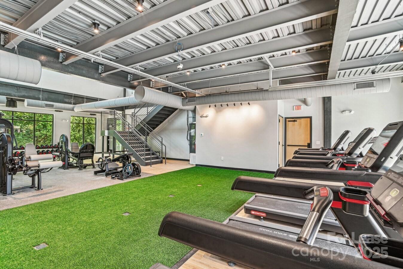 Charlotte, North Carolina 28206, United States, 2 Bedrooms Bedrooms, ,2 BathroomsBathrooms,Residential,Active,208340