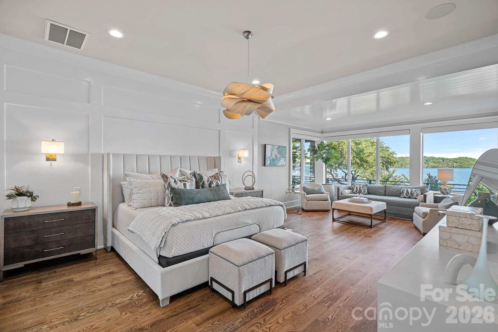 Live Oaks - Residential