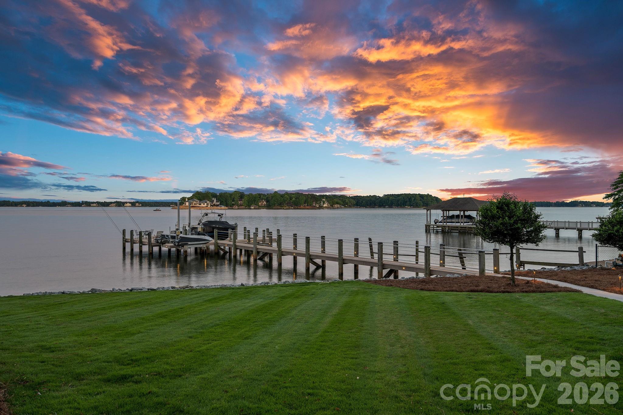 Live Oaks - Residential