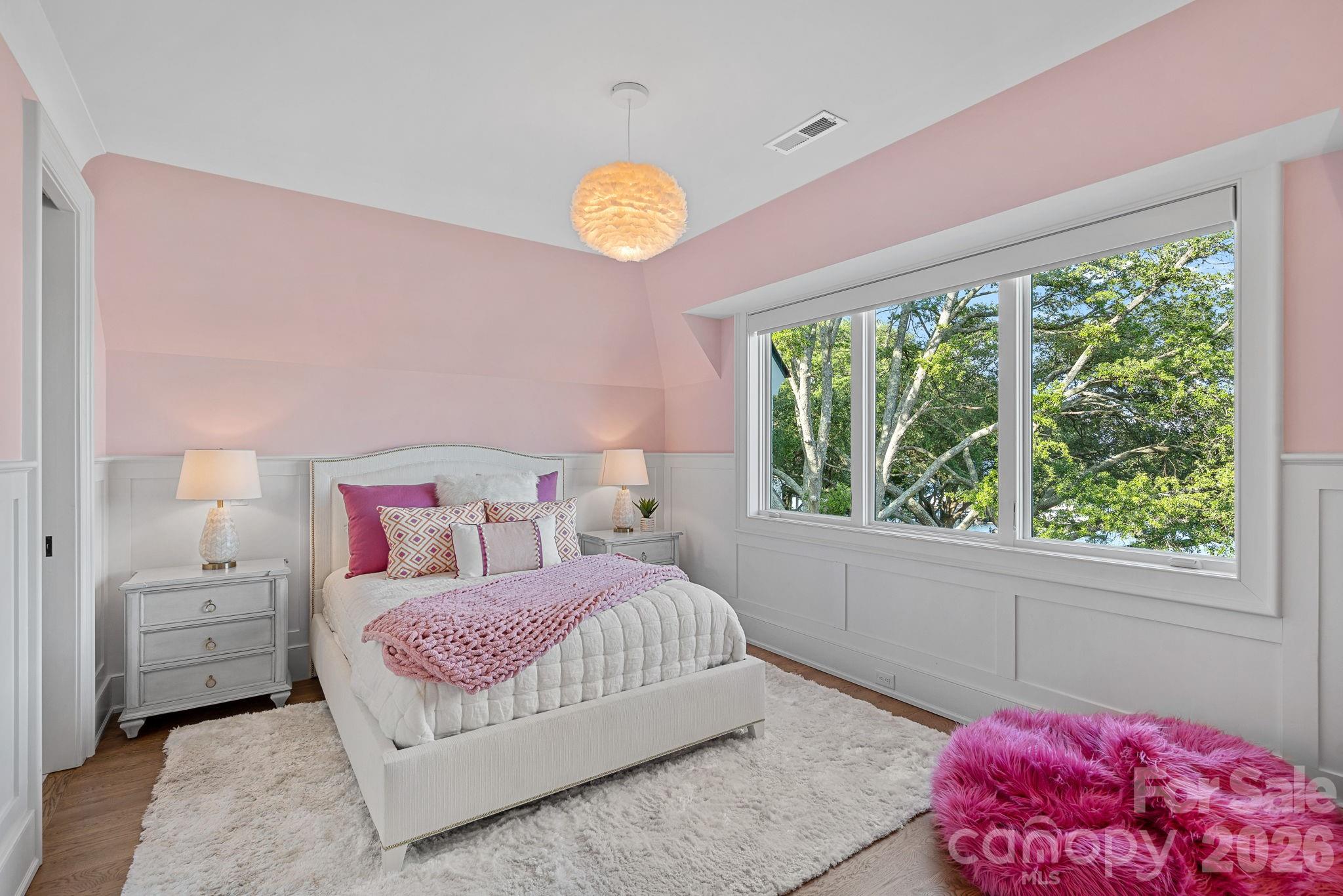 Live Oaks - Residential