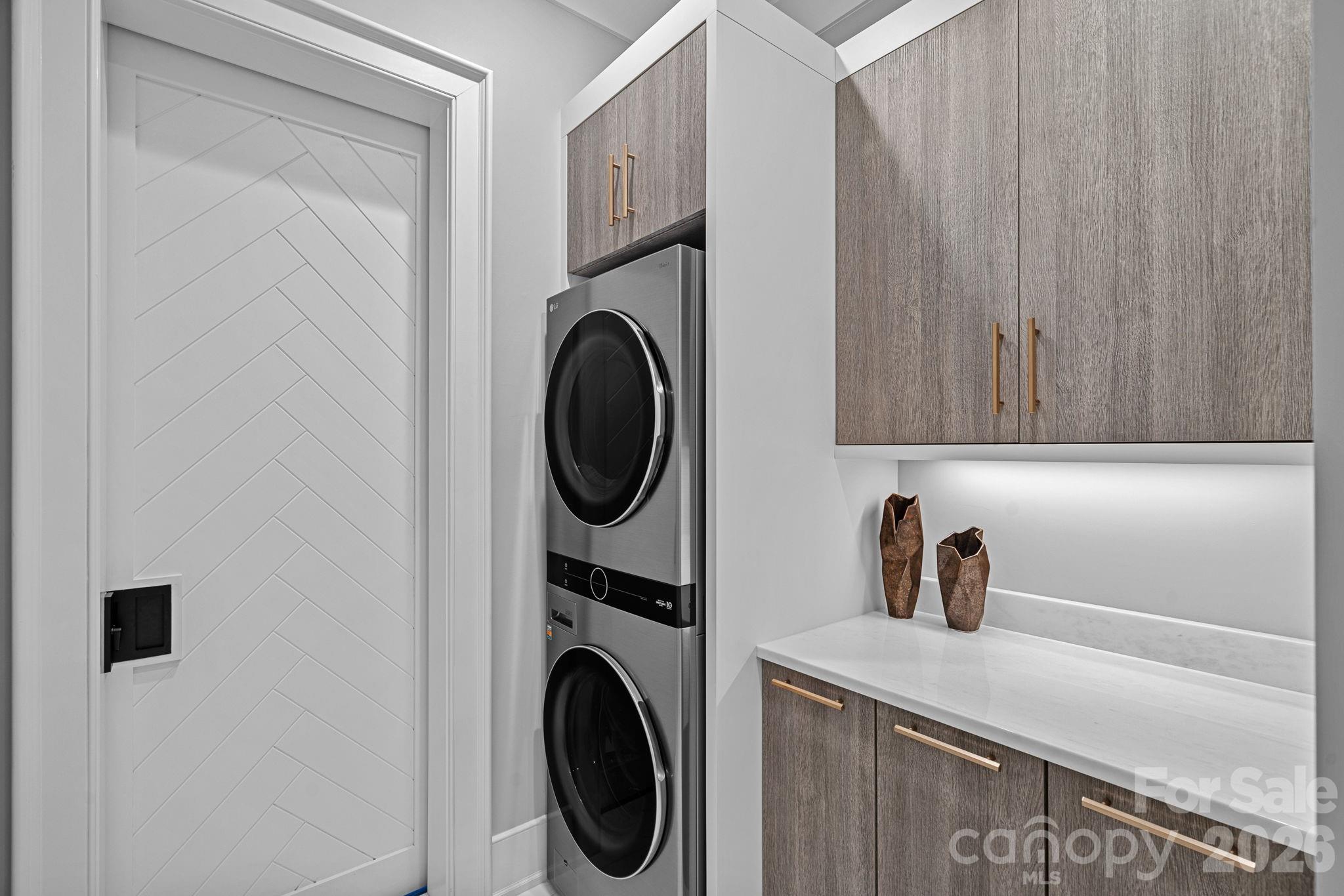 Live Oaks - Residential