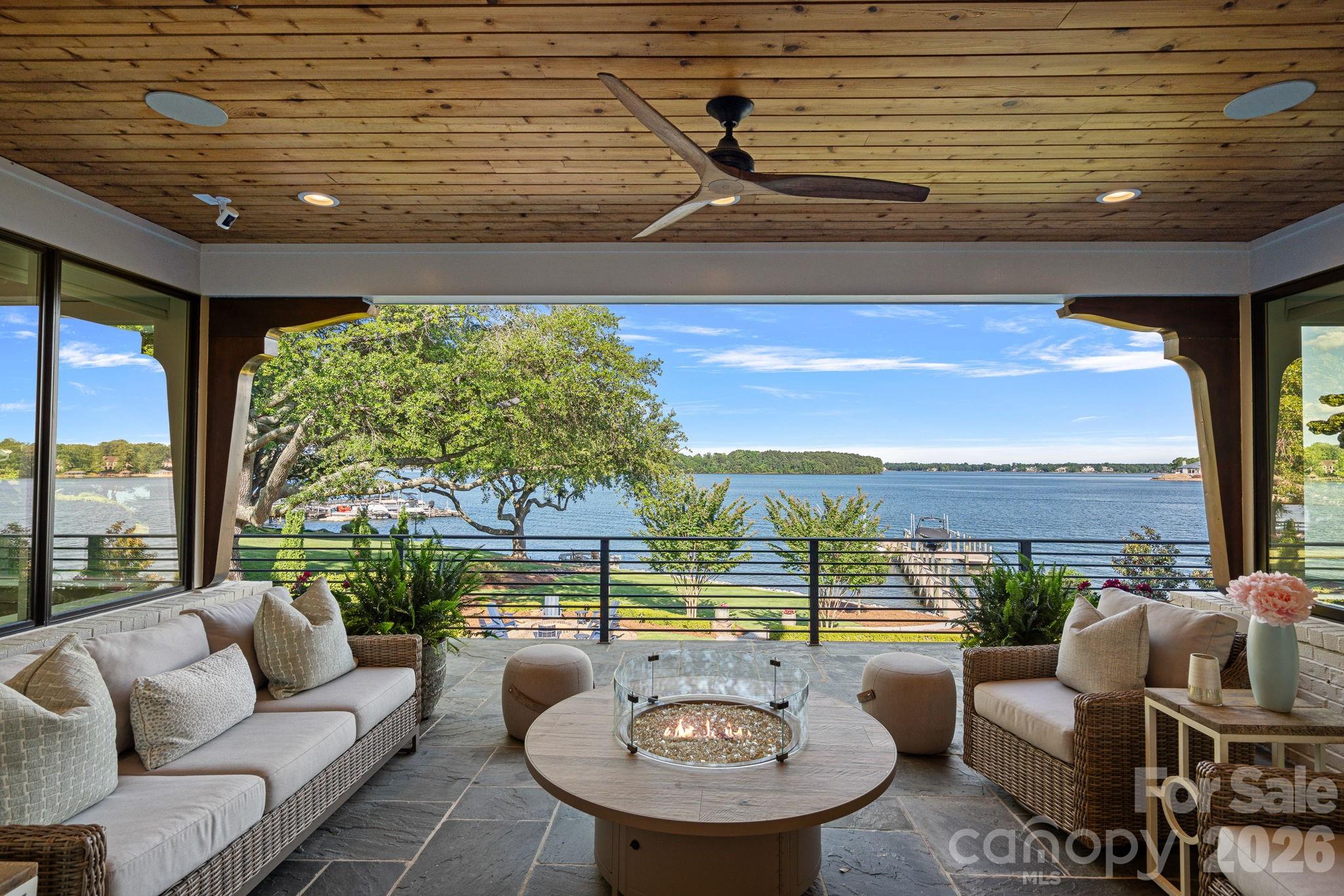 Live Oaks - Residential