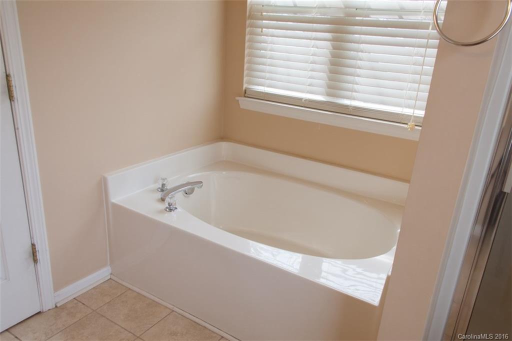 Autumn Cove At Lake Wylie - Residential