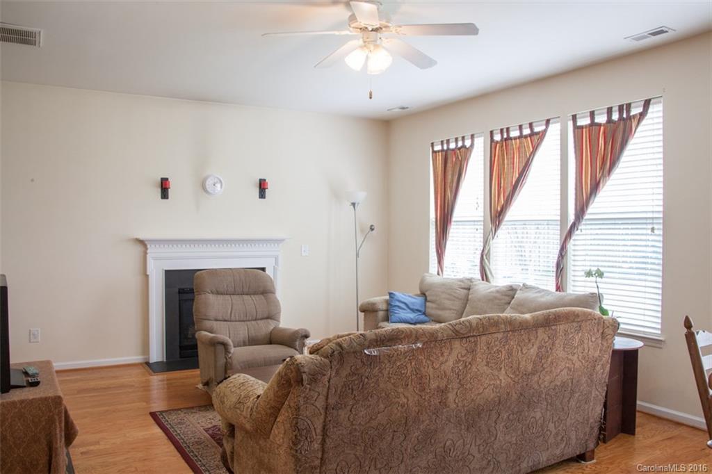 Autumn Cove At Lake Wylie - Residential