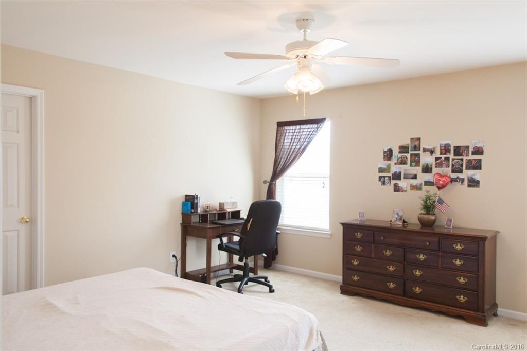 Autumn Cove At Lake Wylie - Residential