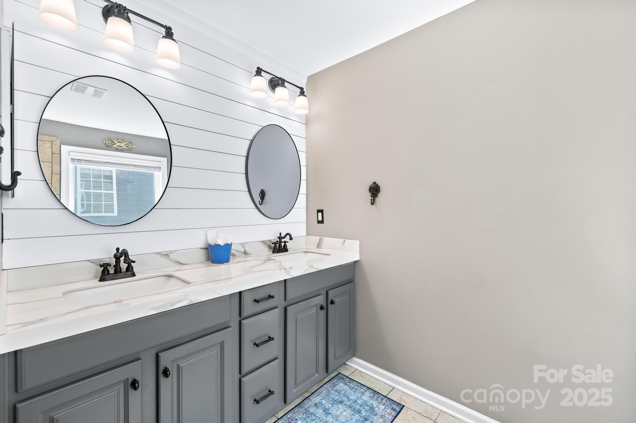 Winding Walk - Residential