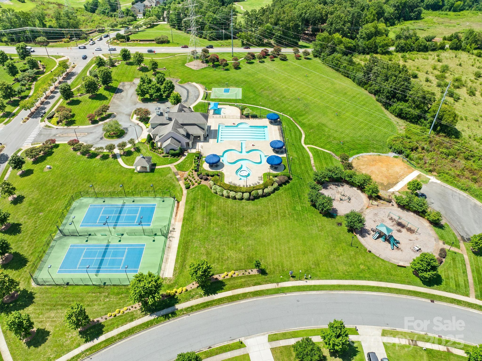 Winding Walk - Residential