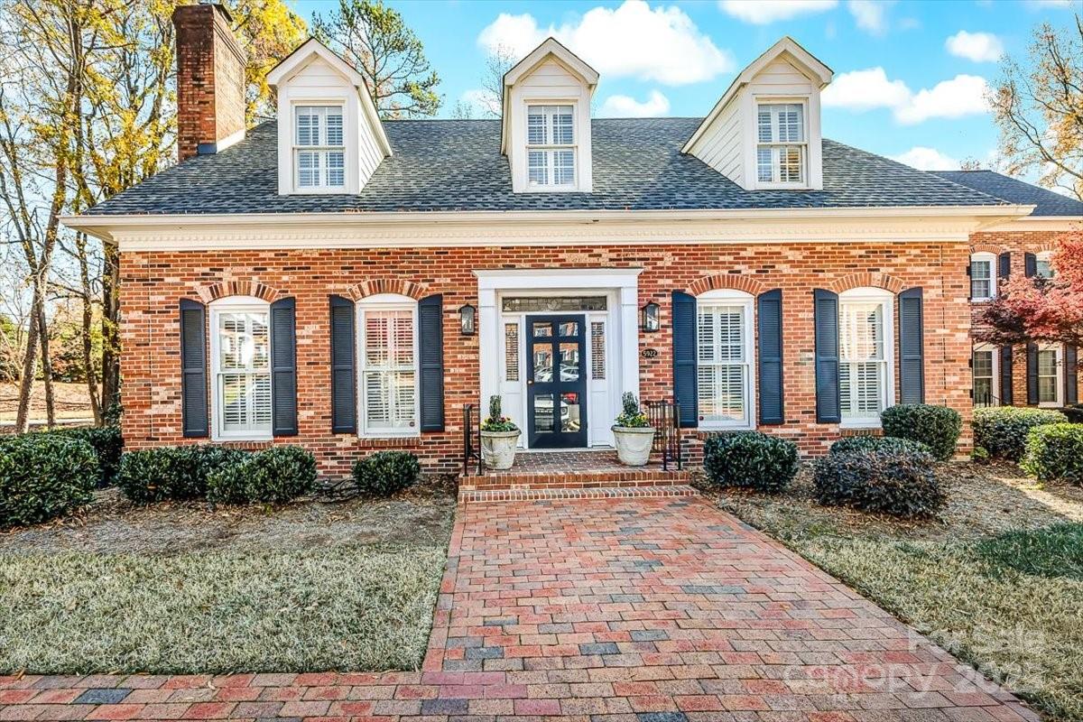 5922 Sharon Hills Road