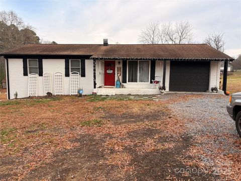 Photo of 17154 Frog Pond Road, Oakboro, NC 28129 (MLS # 4328217)