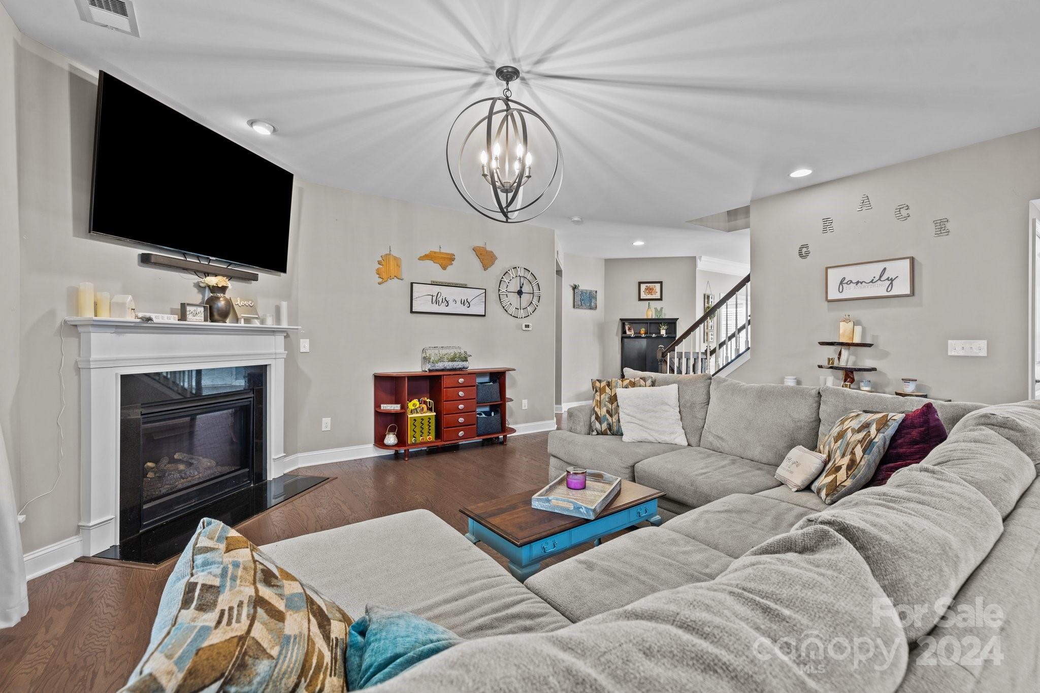 The Palisades - Residential