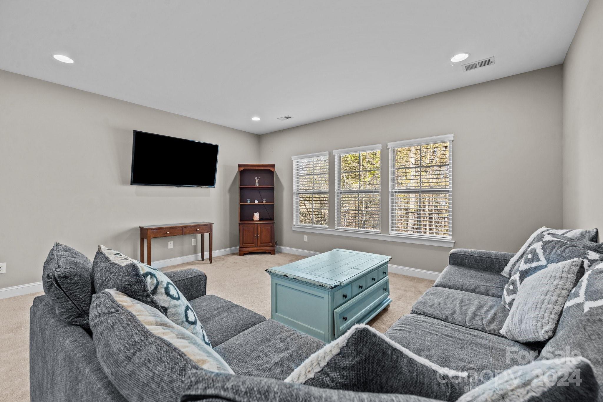 The Palisades - Residential