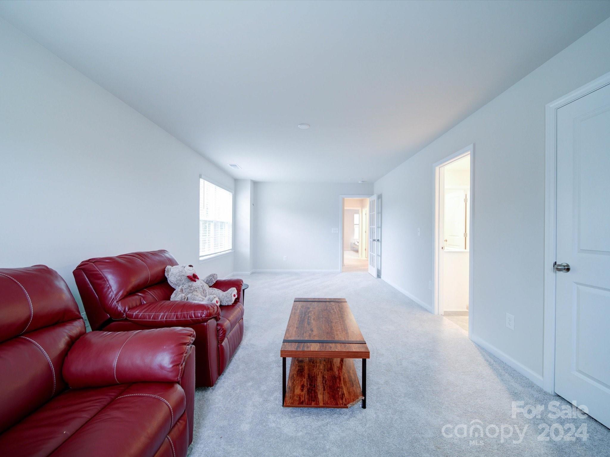 Elizabeth - Residential