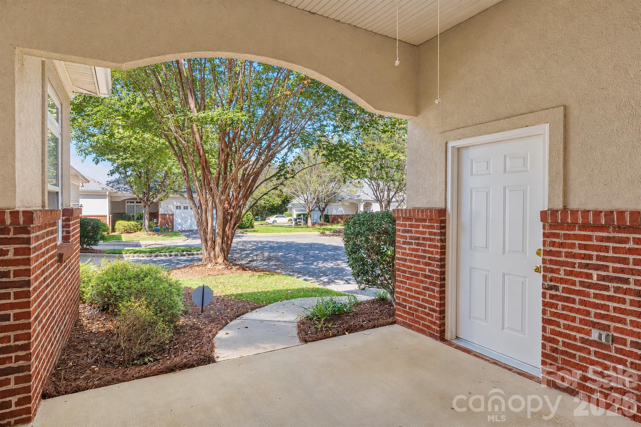 8845 Legacy Lake Lane