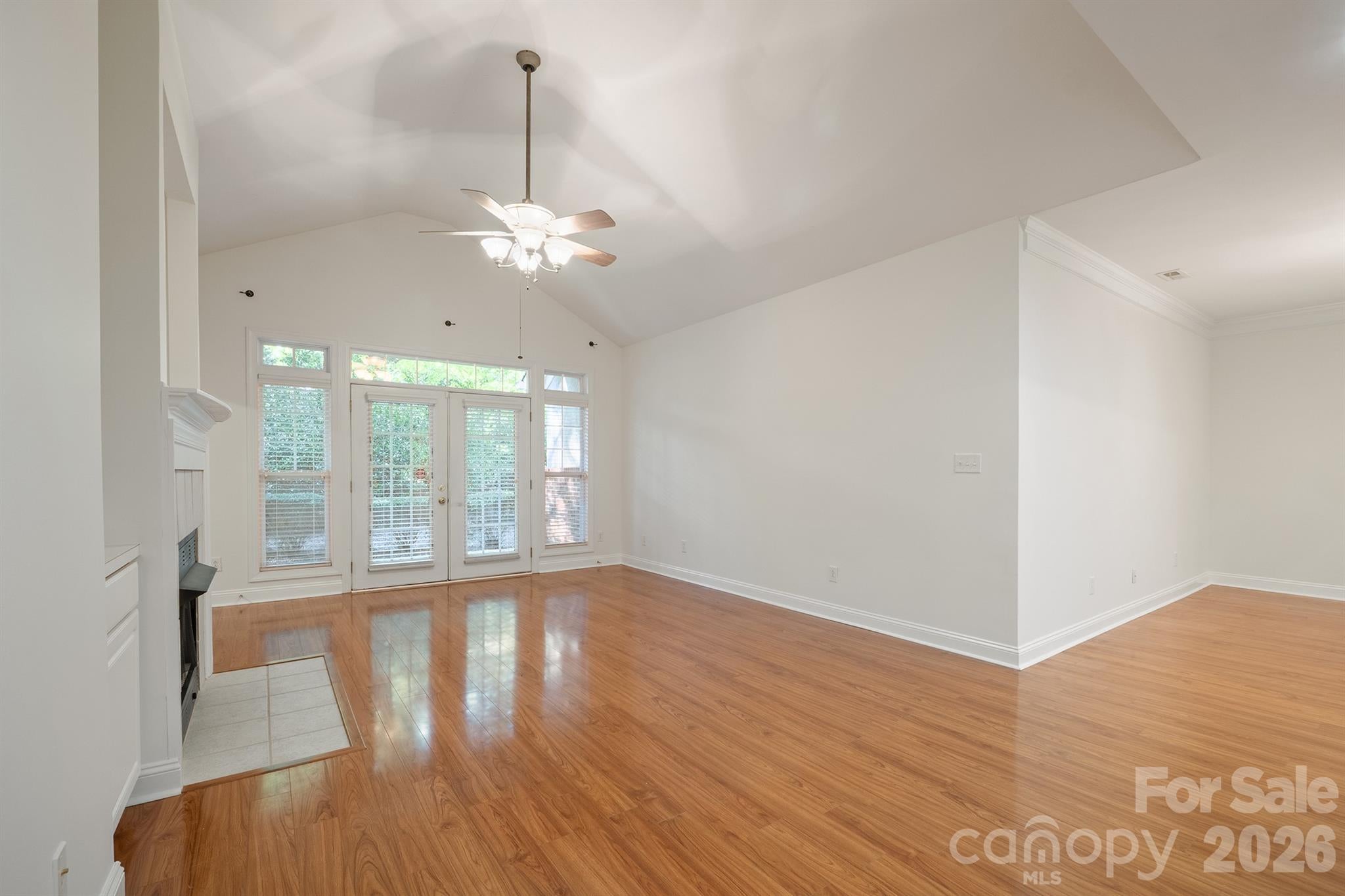 8845 Legacy Lake Lane