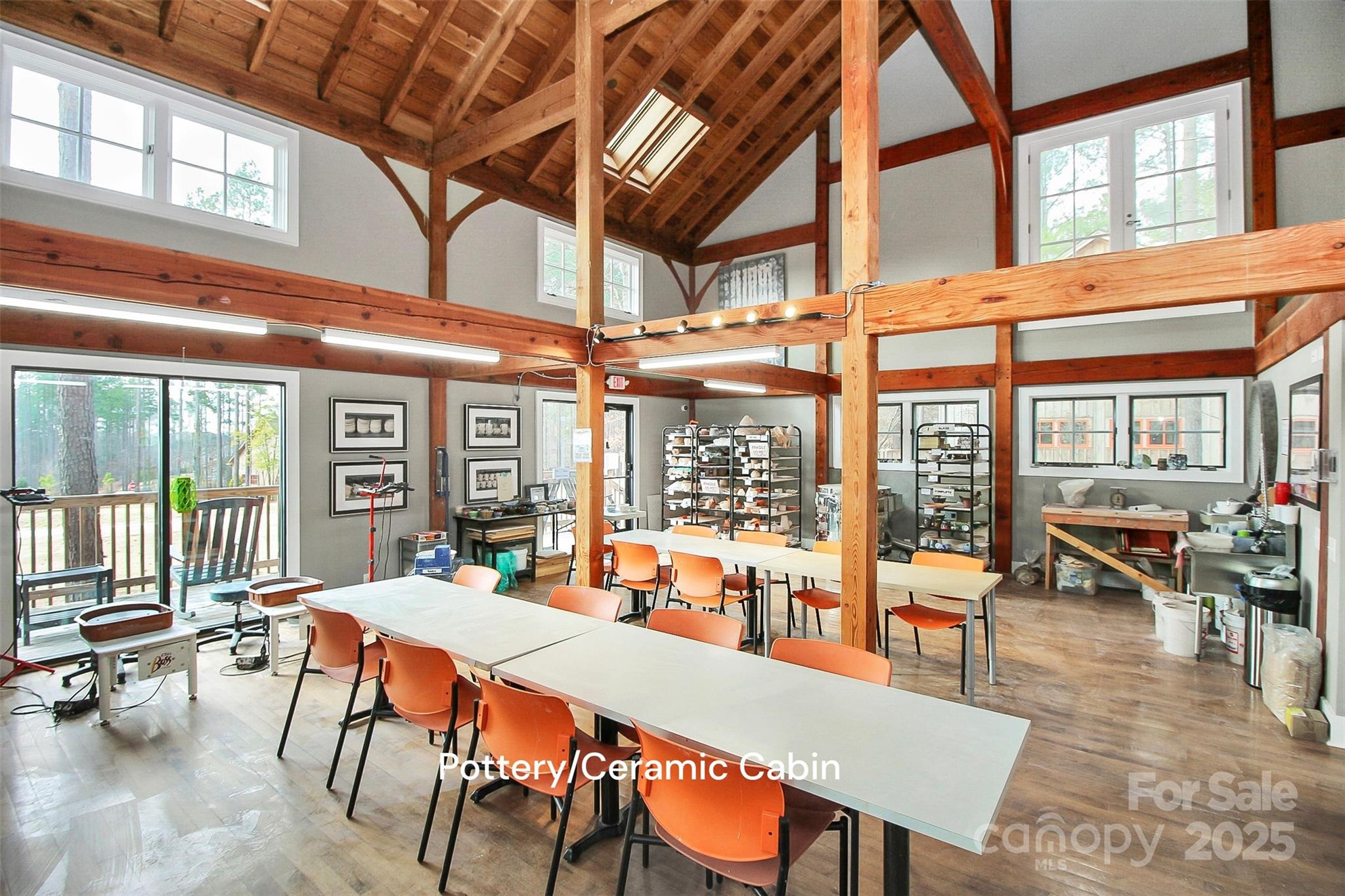 Imagery On Mtn Island - Residential