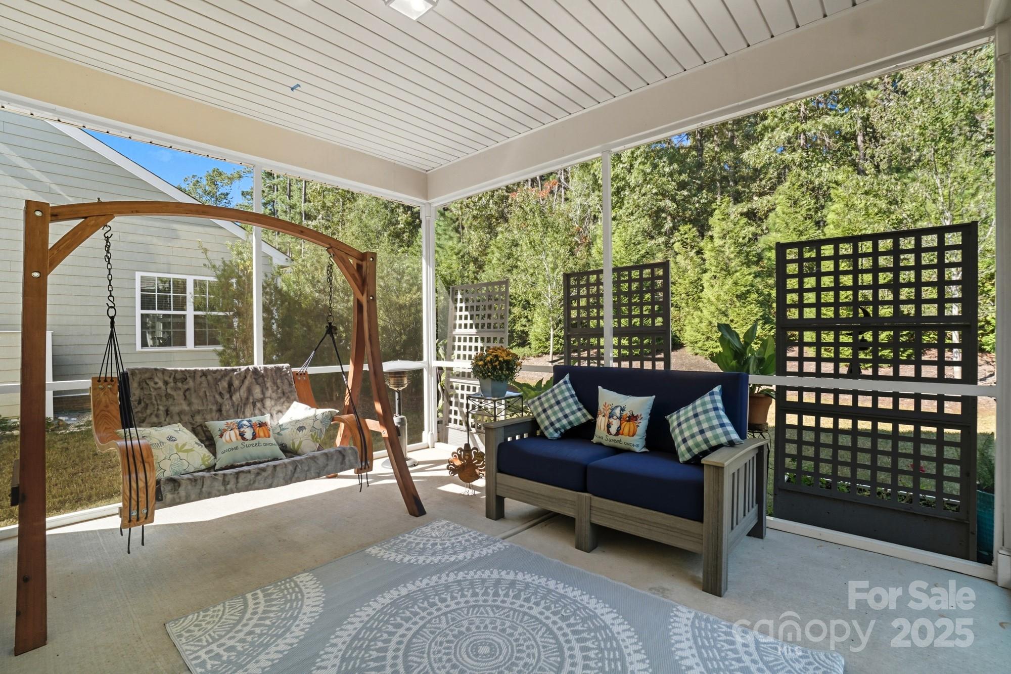 Imagery On Mtn Island - Residential