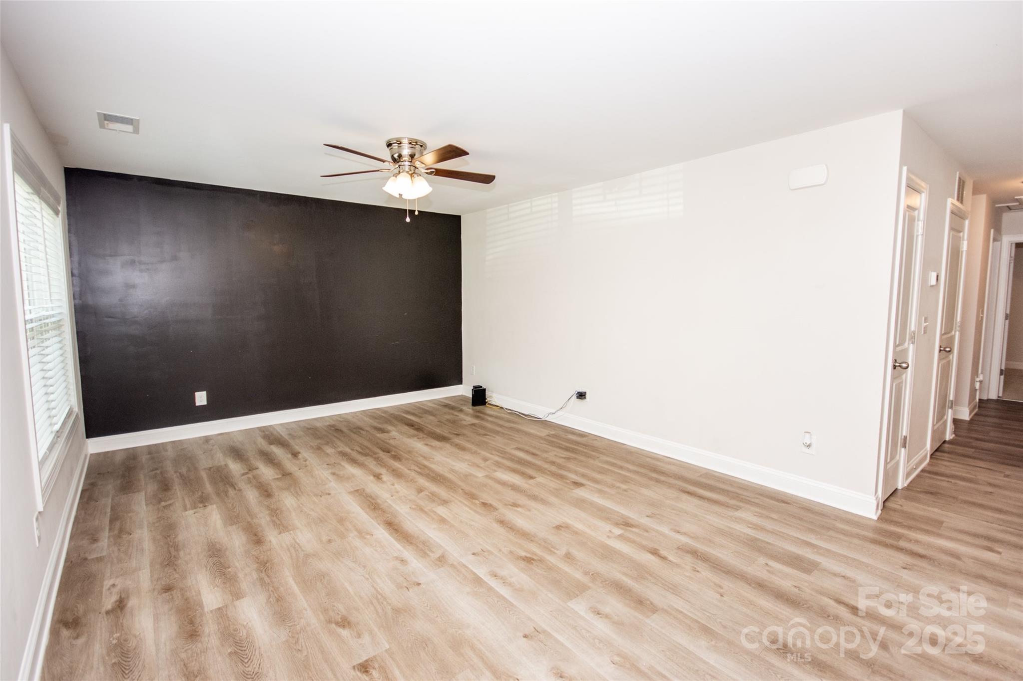 506 Broadway Court