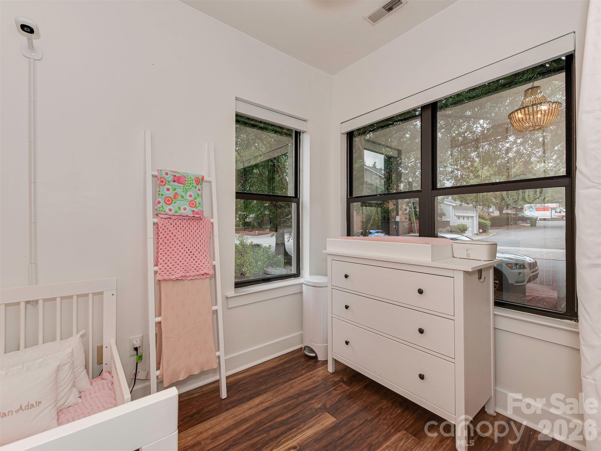 712 N Alexander Street