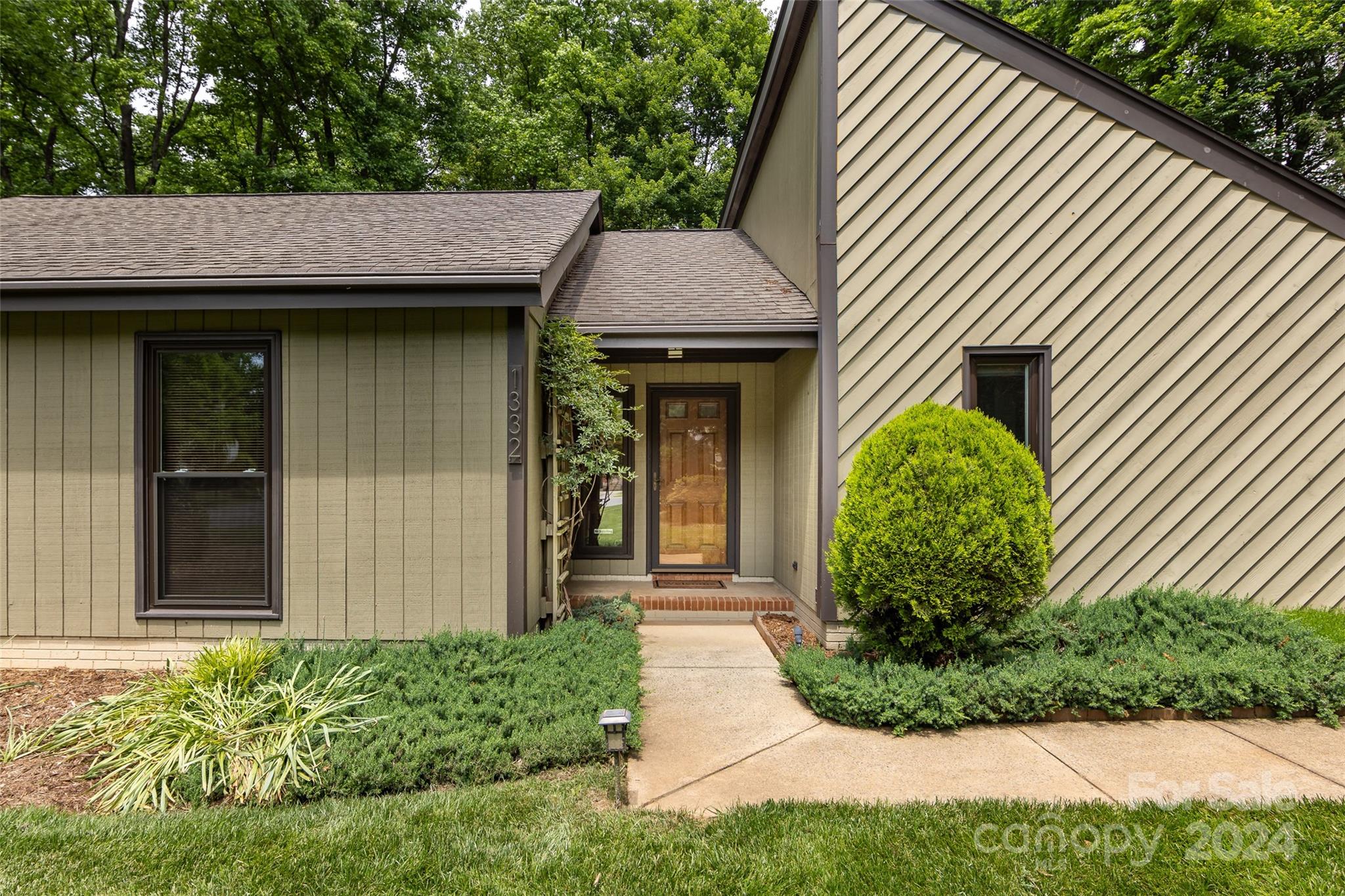 Sardis Forest - Residential