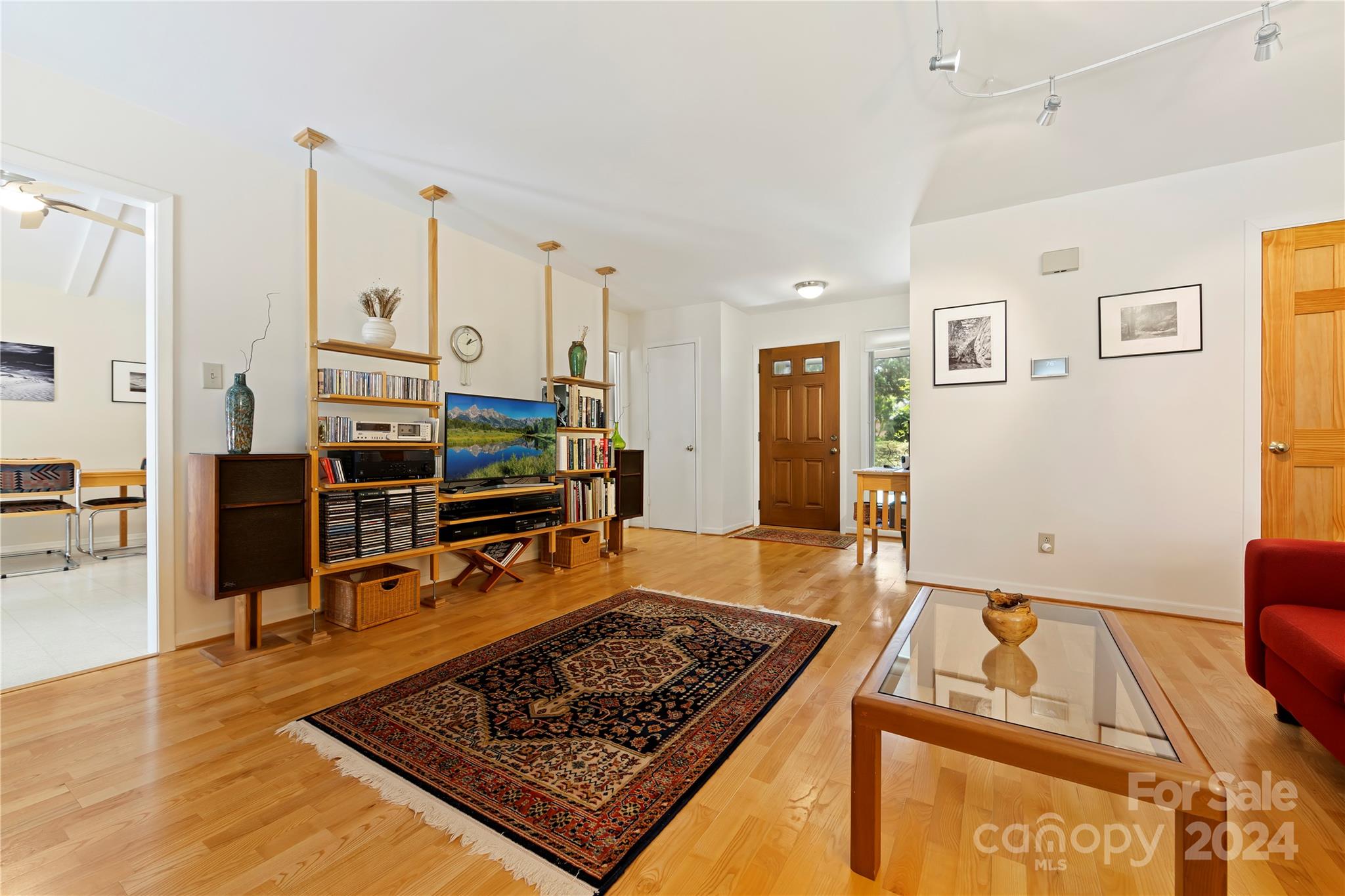 Sardis Forest - Residential