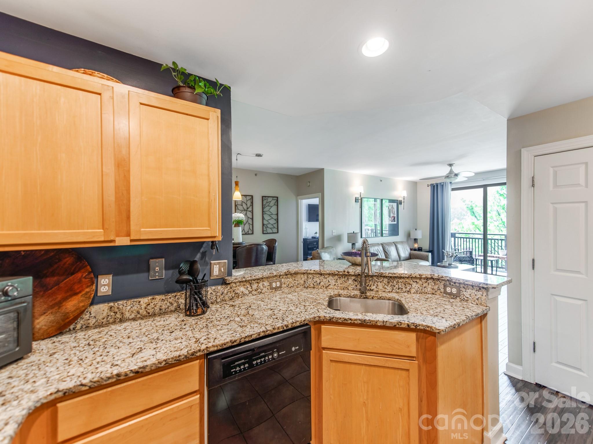 Gateway Plaza - Residential