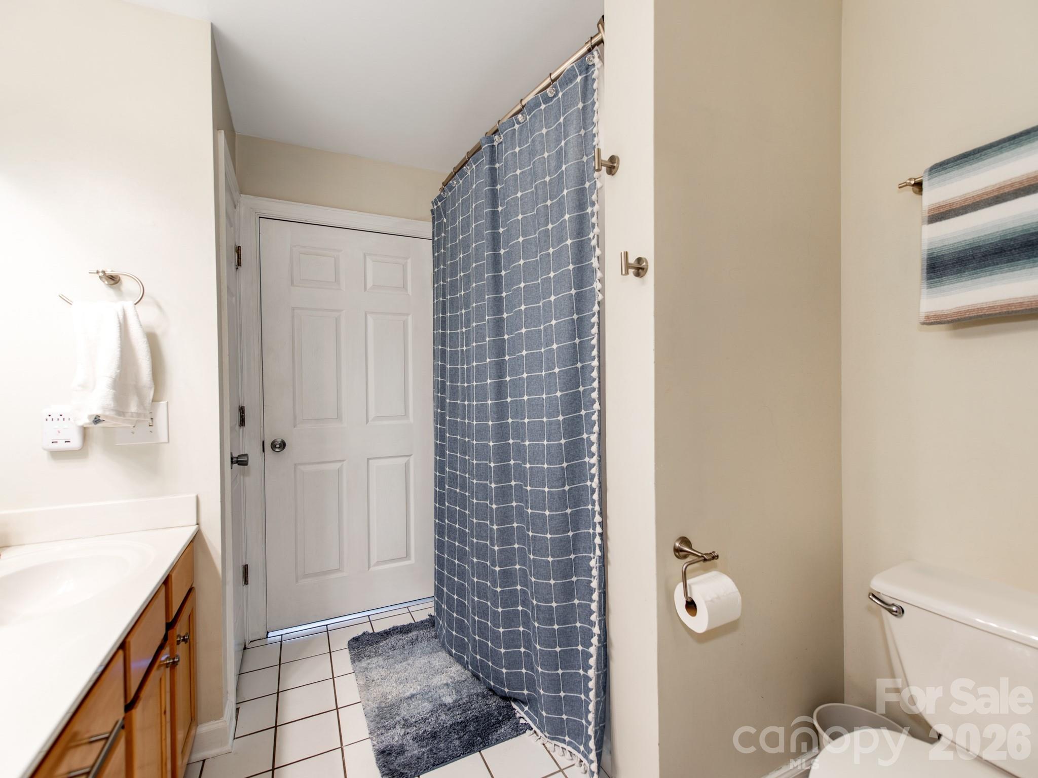 Gateway Plaza - Residential