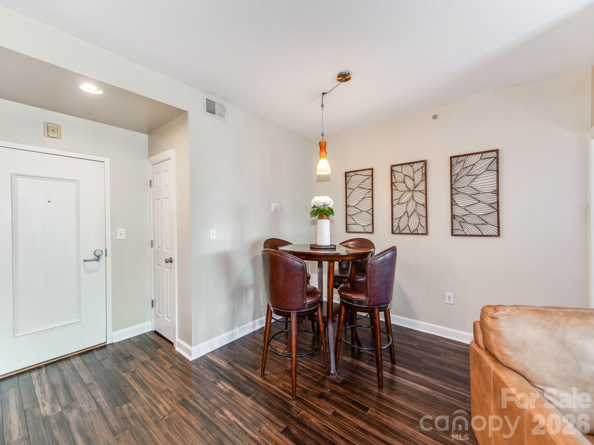 Gateway Plaza - Residential