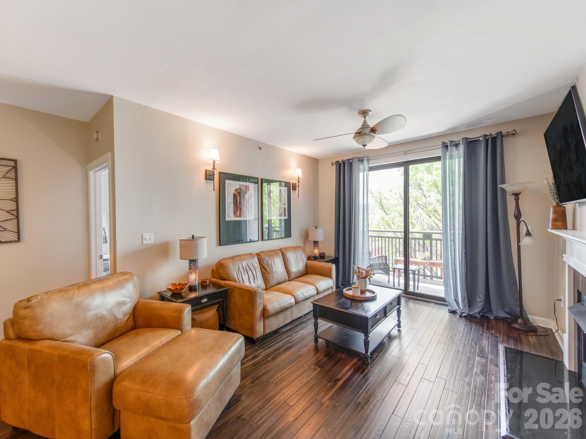 Gateway Plaza - Residential