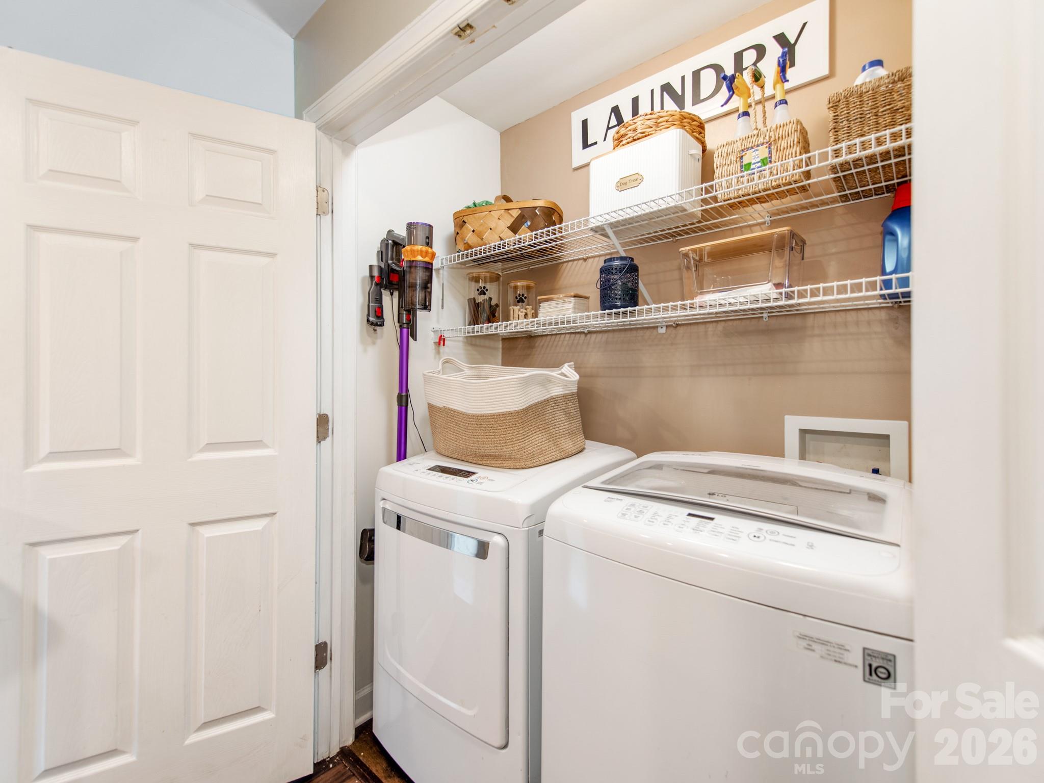 Gateway Plaza - Residential