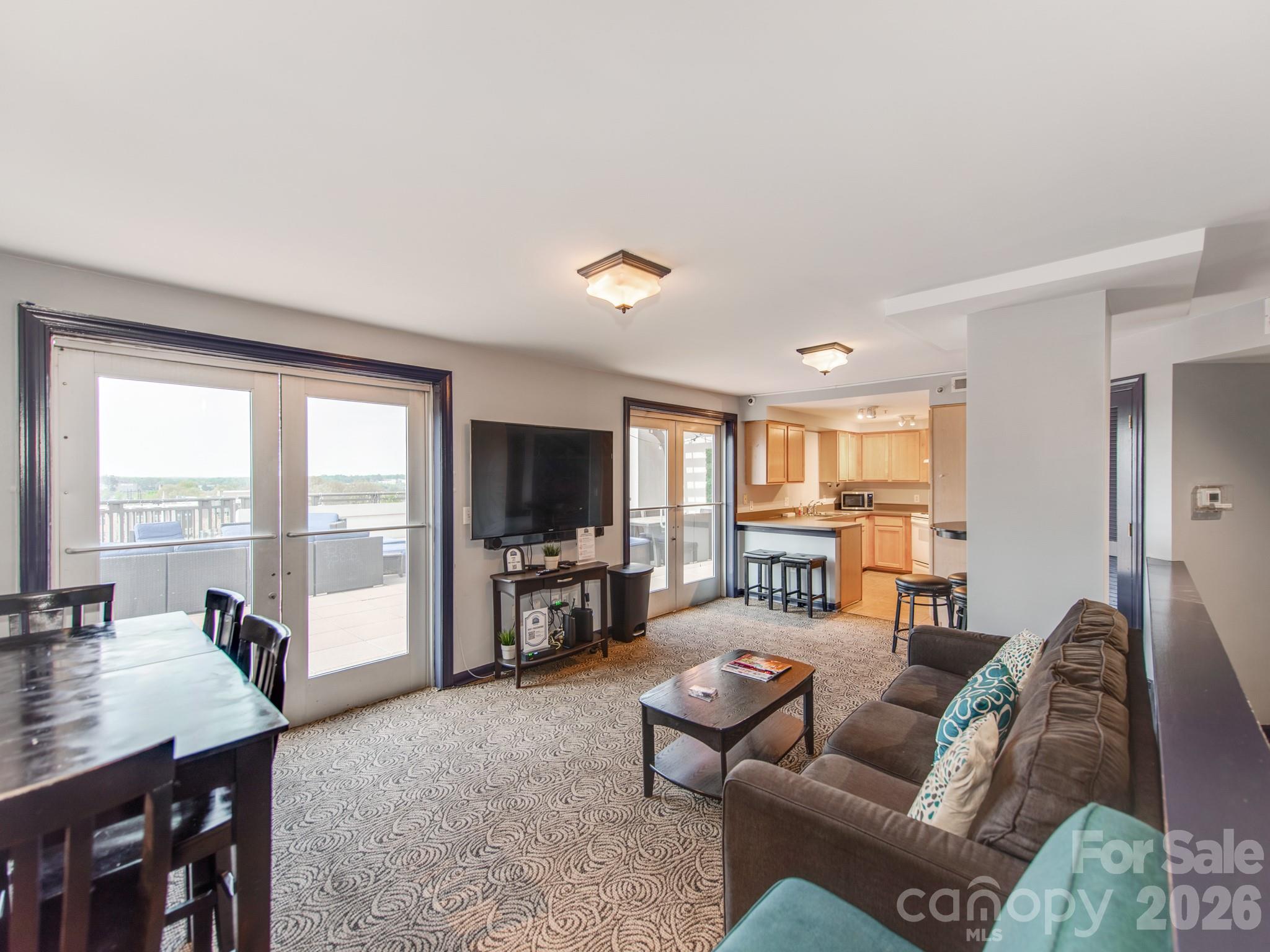 Gateway Plaza - Residential