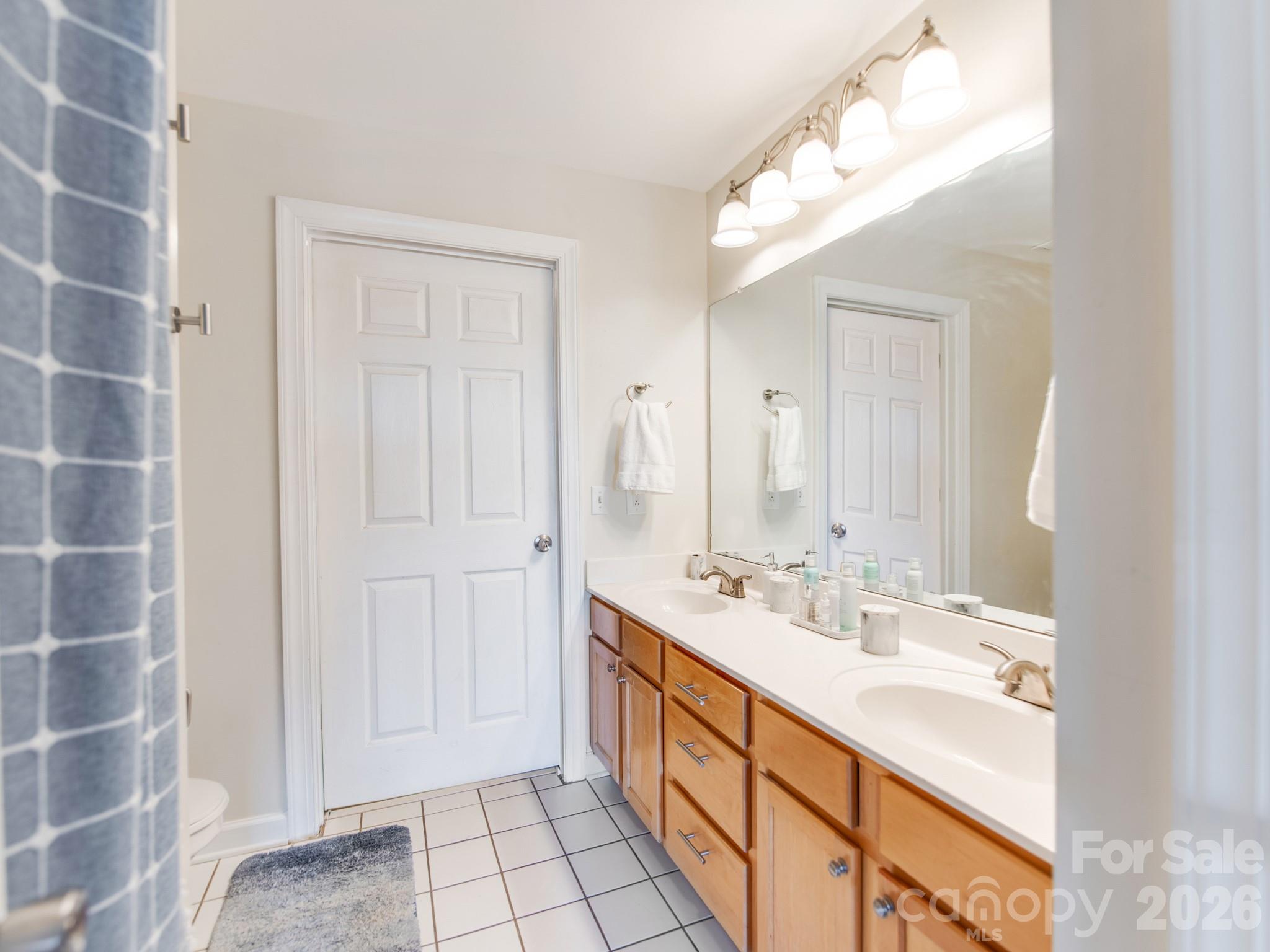 Gateway Plaza - Residential