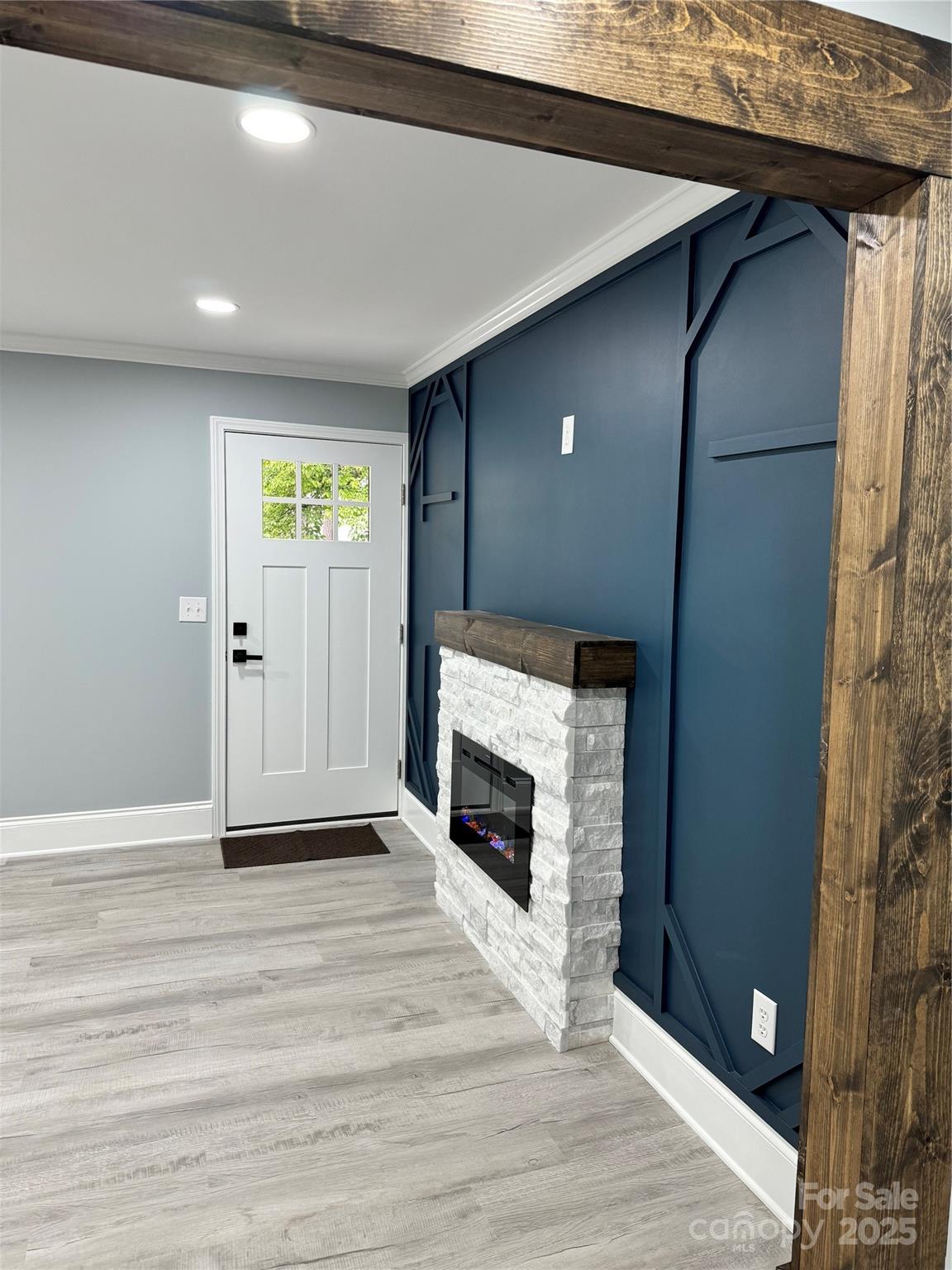 911 S Spencer Avenue