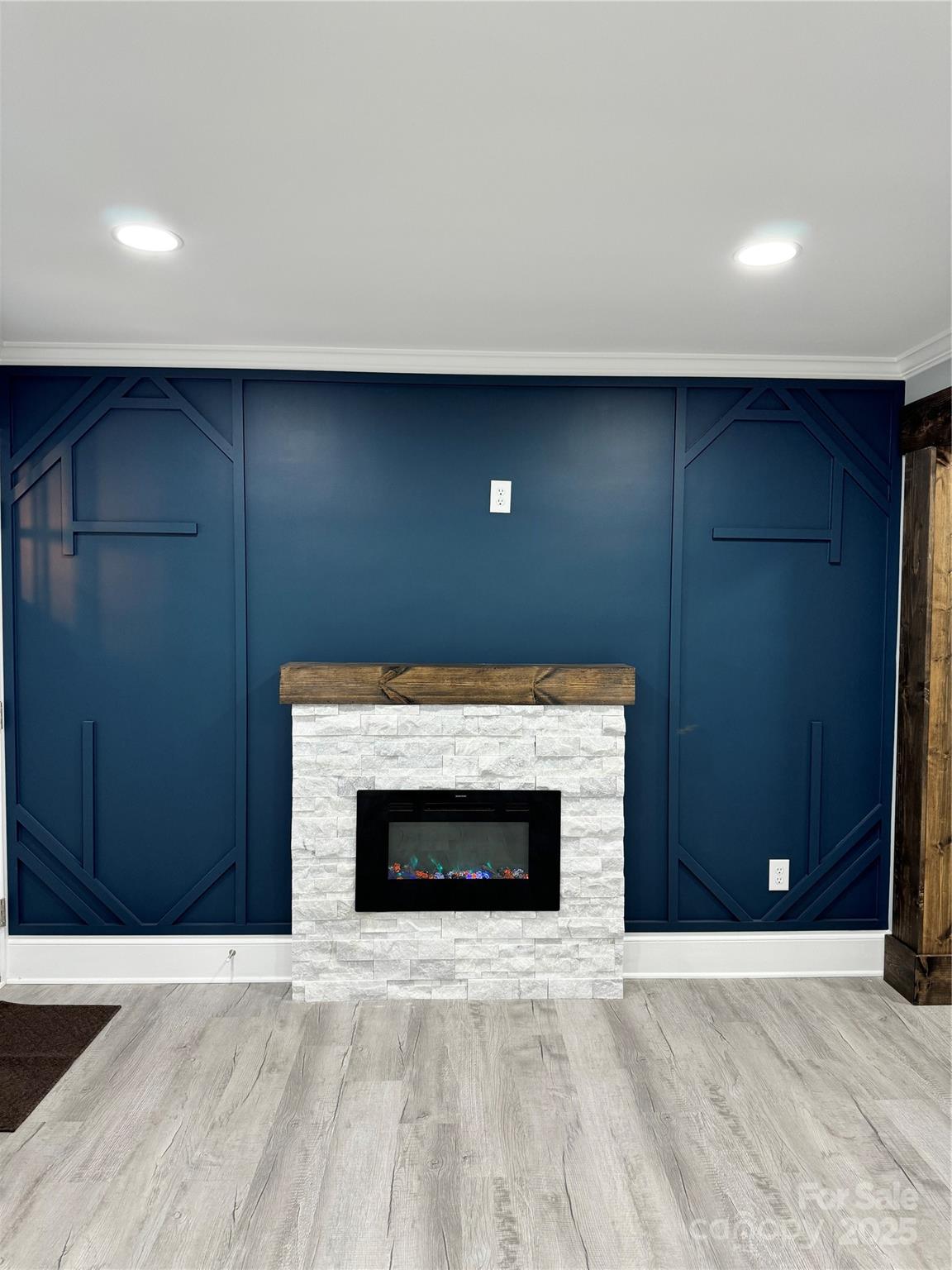 911 S Spencer Avenue