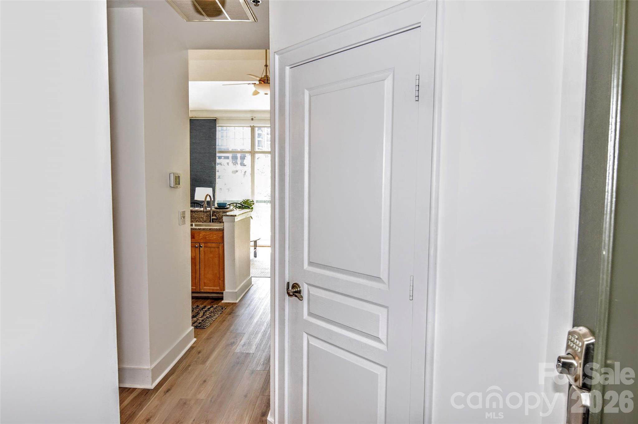 115 E Park Avenue 423