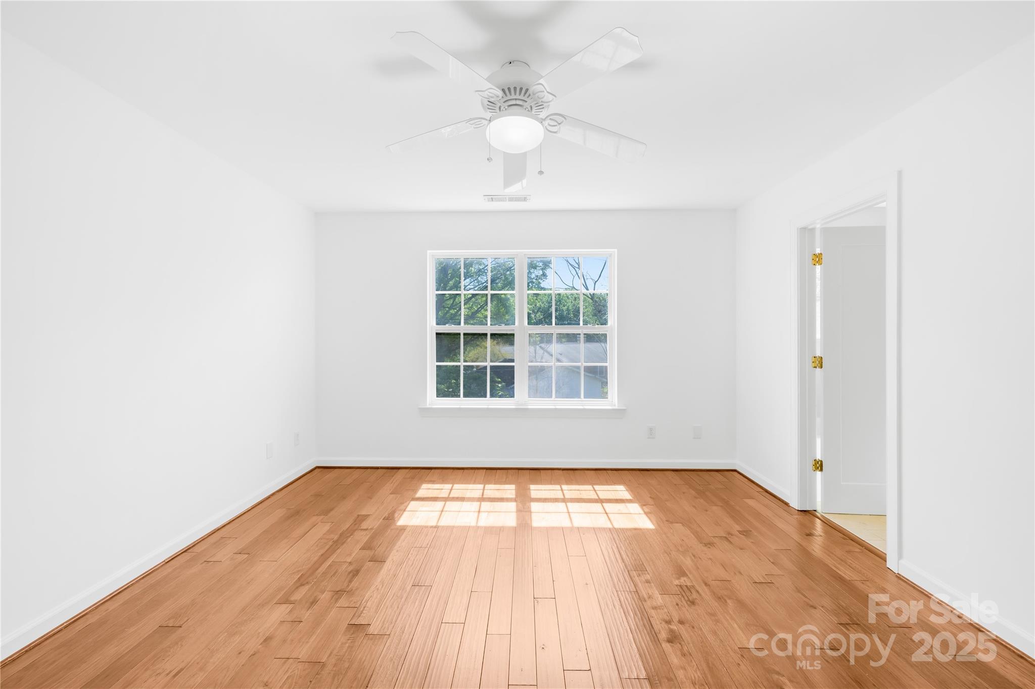 Charlotte, North Carolina 28212, United States, 4 Bedrooms Bedrooms, ,3 BathroomsBathrooms,Residential,Active,111025