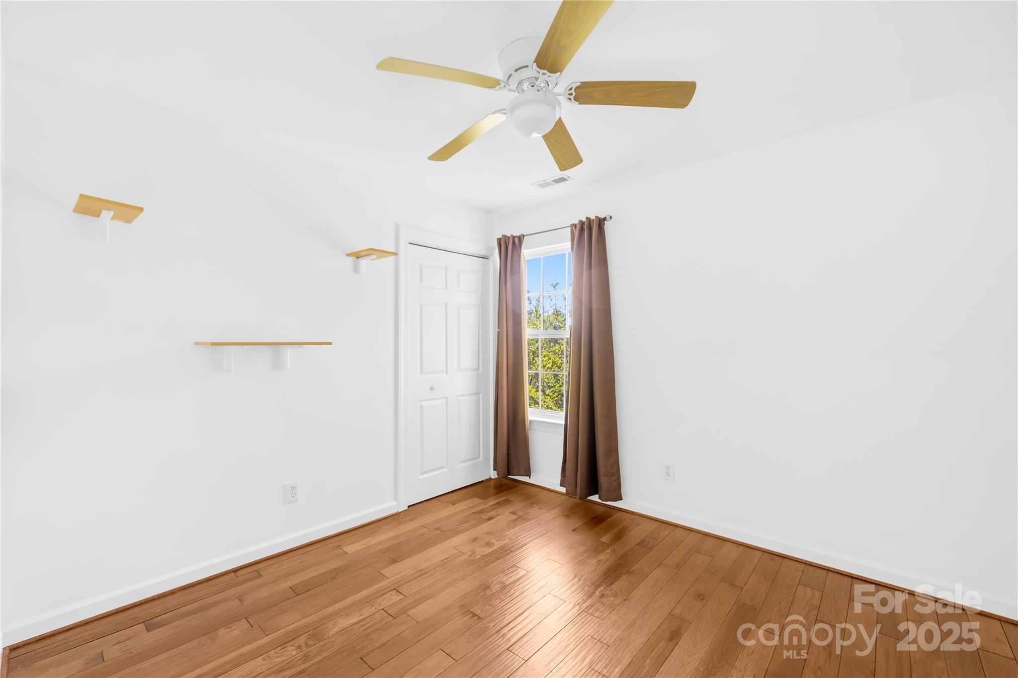 Charlotte, North Carolina 28212, United States, 4 Bedrooms Bedrooms, ,3 BathroomsBathrooms,Residential,Active,111025