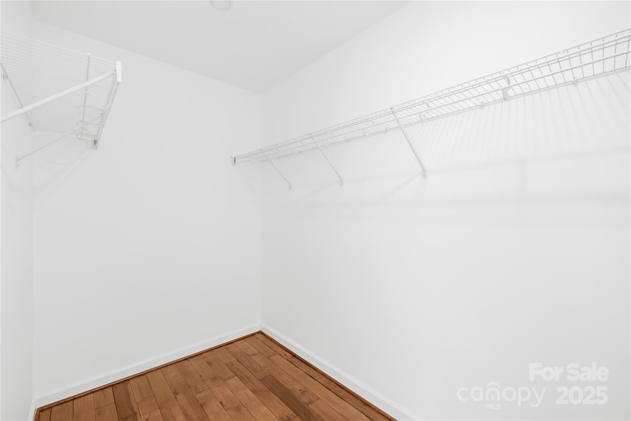 Charlotte, North Carolina 28212, United States, 4 Bedrooms Bedrooms, ,3 BathroomsBathrooms,Residential,Active,111025